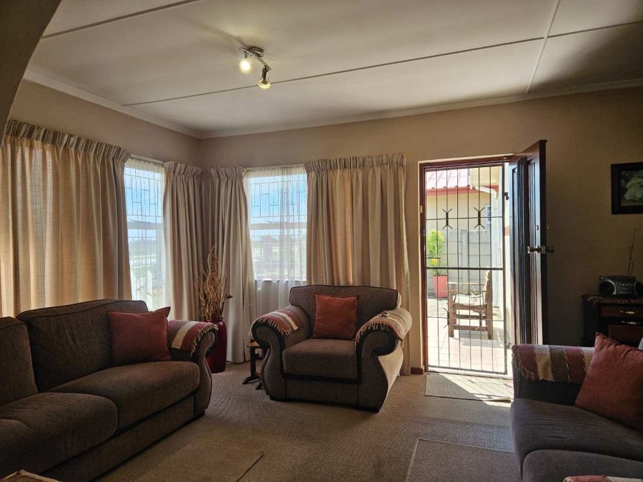 3 Bedroom Property for Sale in Algoa Park Eastern Cape